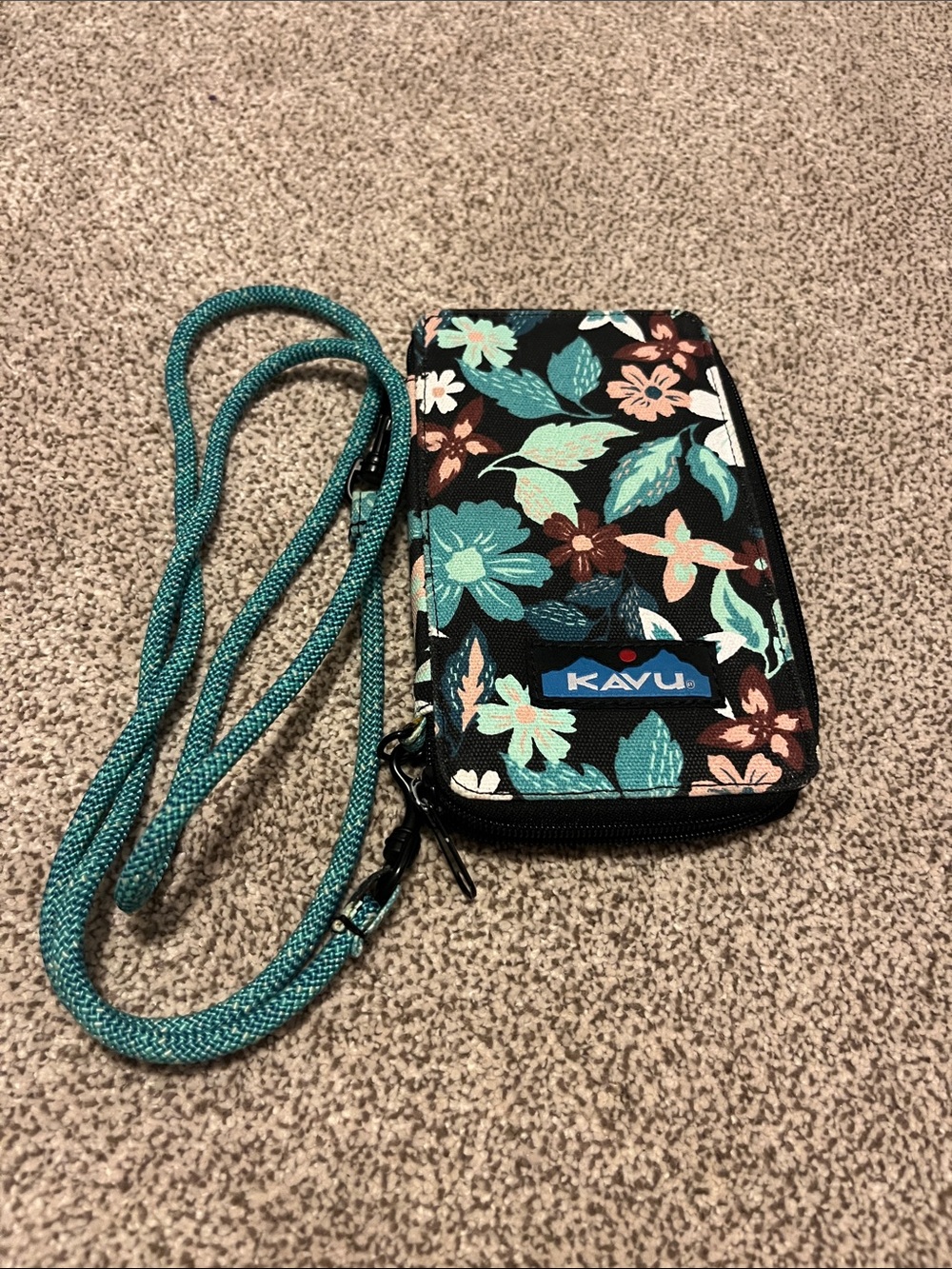 Kavu Go Time crossbody wallet